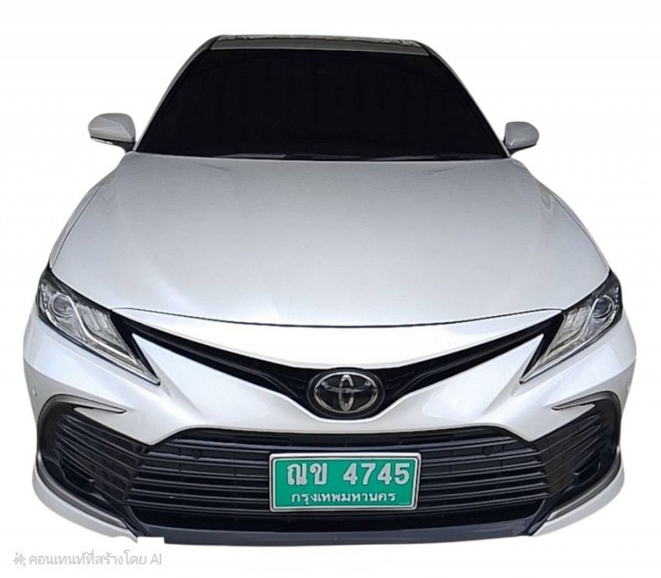 Camry car 3 people, 2 suitcases